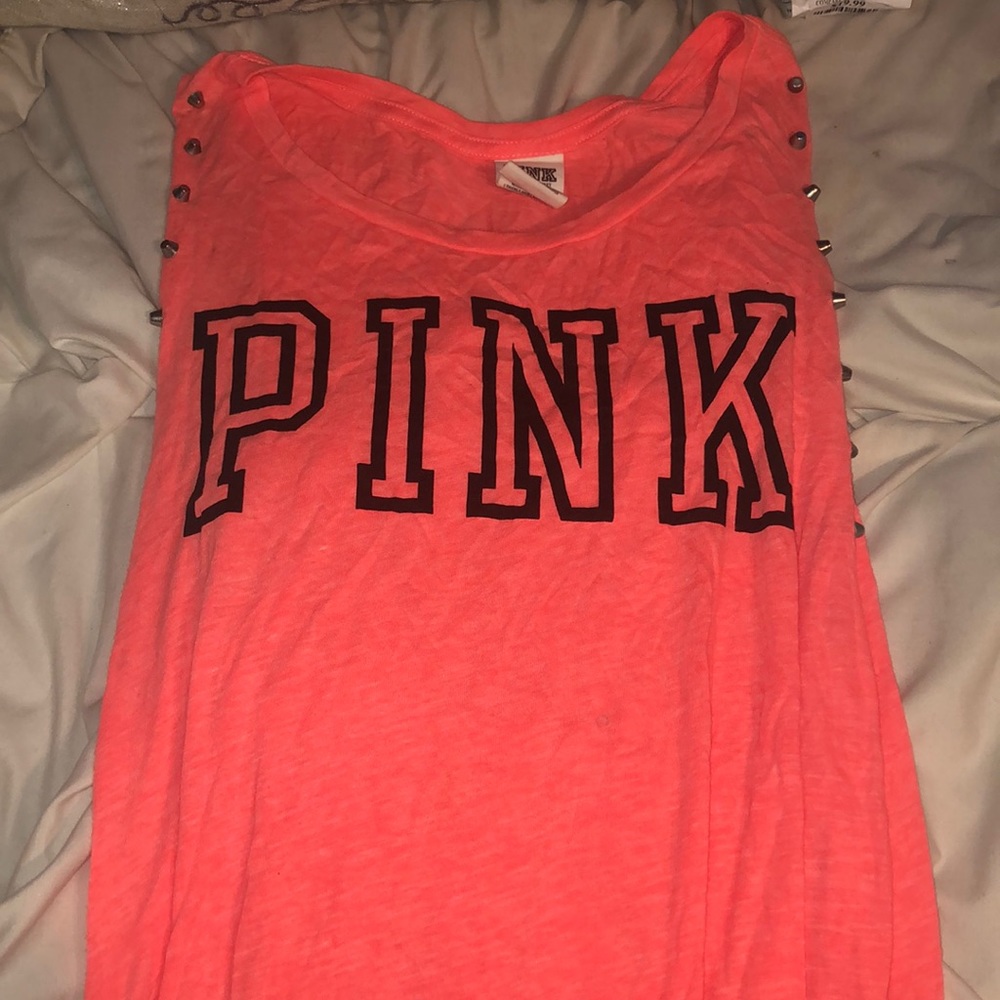 VS pink tank